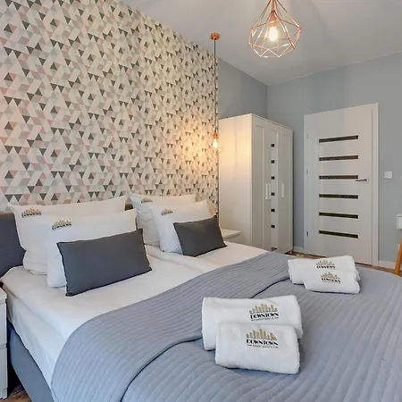 Center Nowa Grobla & Parking By Downtown Gdansk