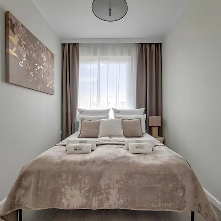 Center Nowa Grobla & Parking By Downtown Апартаменты Гданьск
