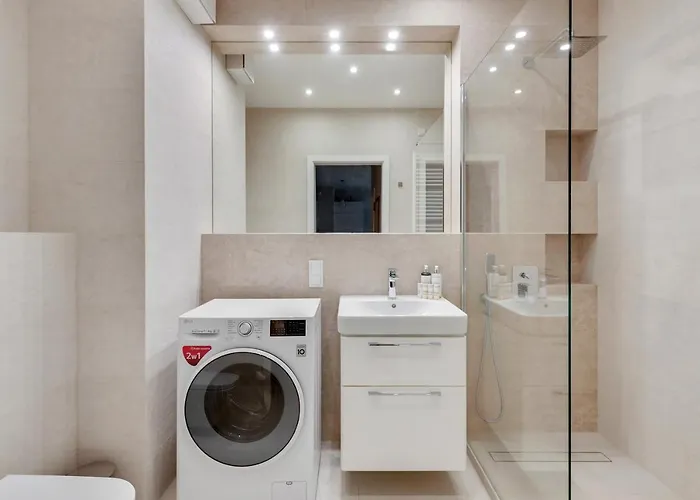 Center Nowa Grobla & Parking By Downtown